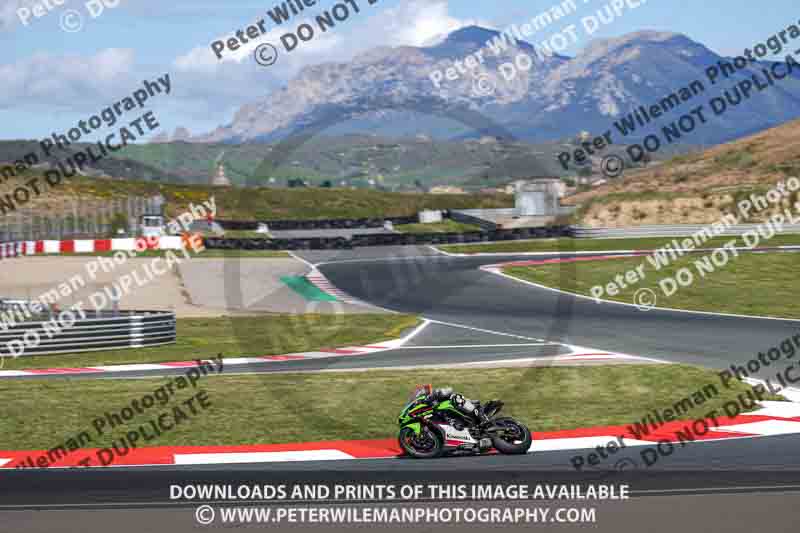 cadwell no limits trackday;cadwell park;cadwell park photographs;cadwell trackday photographs;enduro digital images;event digital images;eventdigitalimages;navarra;no limits trackdays;peter wileman photography;racing digital images;trackday digital images;trackday photos